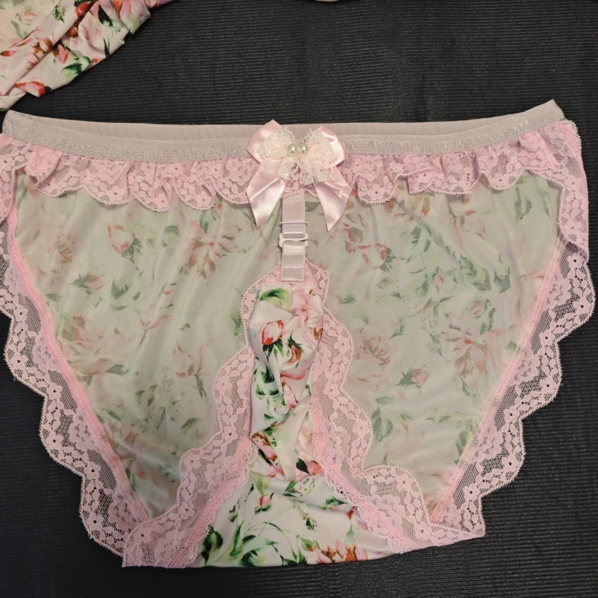 Handmade Floral Sexy Cute Man  - Elastic Lace Trim recension och pris